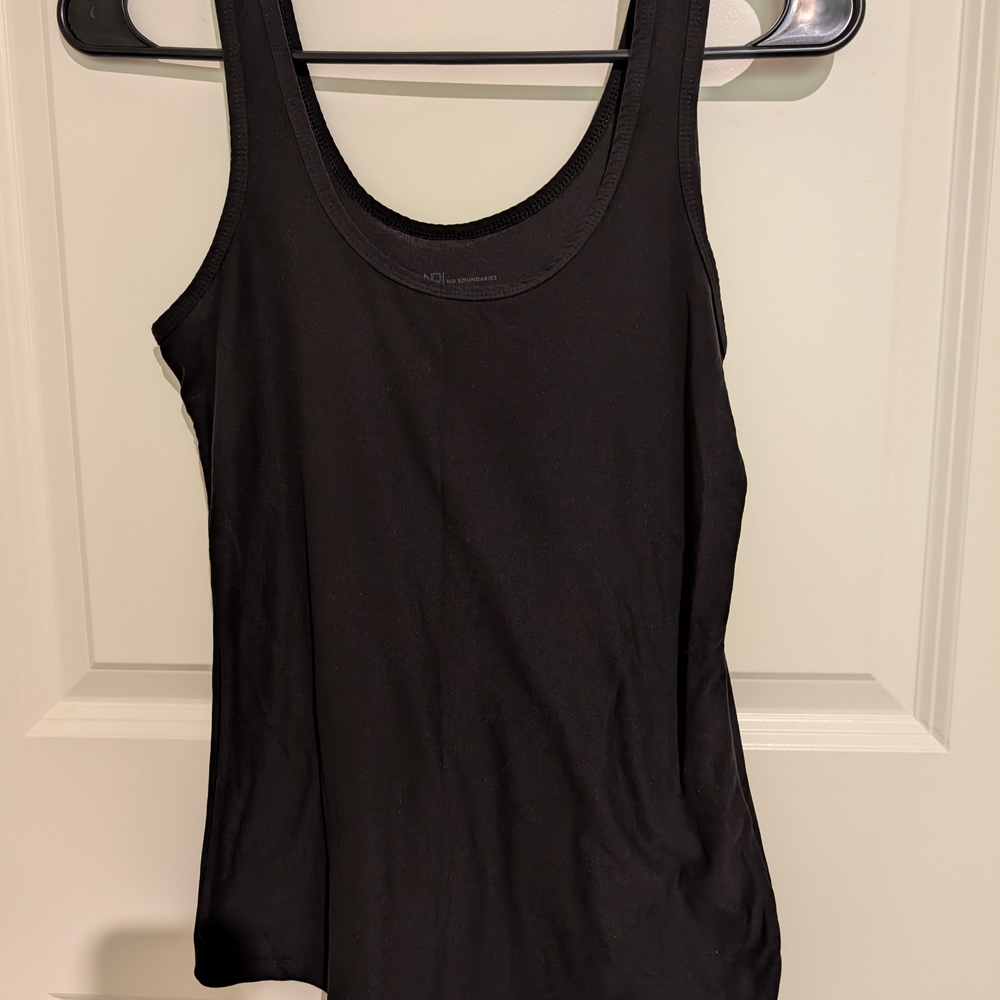 Black Sleeveless Women's Top
